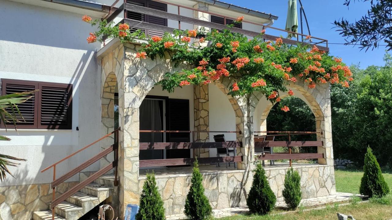 Apartament House Elan Kornić Zewnętrze zdjęcie